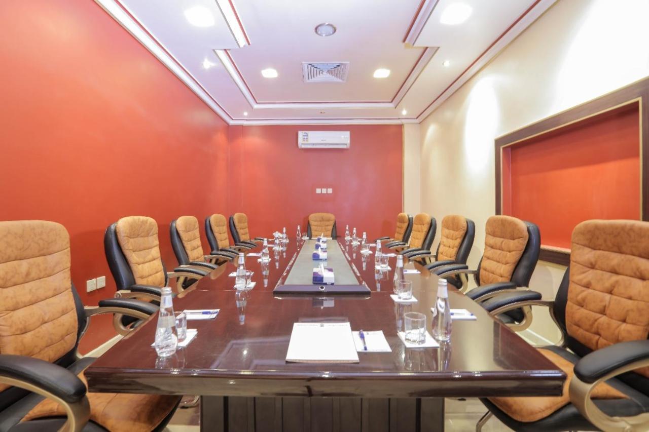 Al Mansour Grand Hotel Ḩafar al Bāţin Extérieur photo
