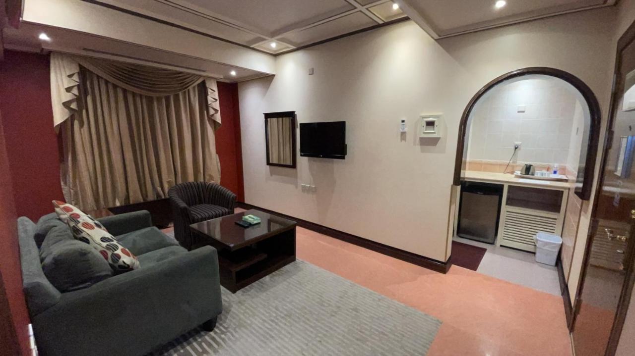 Al Mansour Grand Hotel Ḩafar al Bāţin Extérieur photo